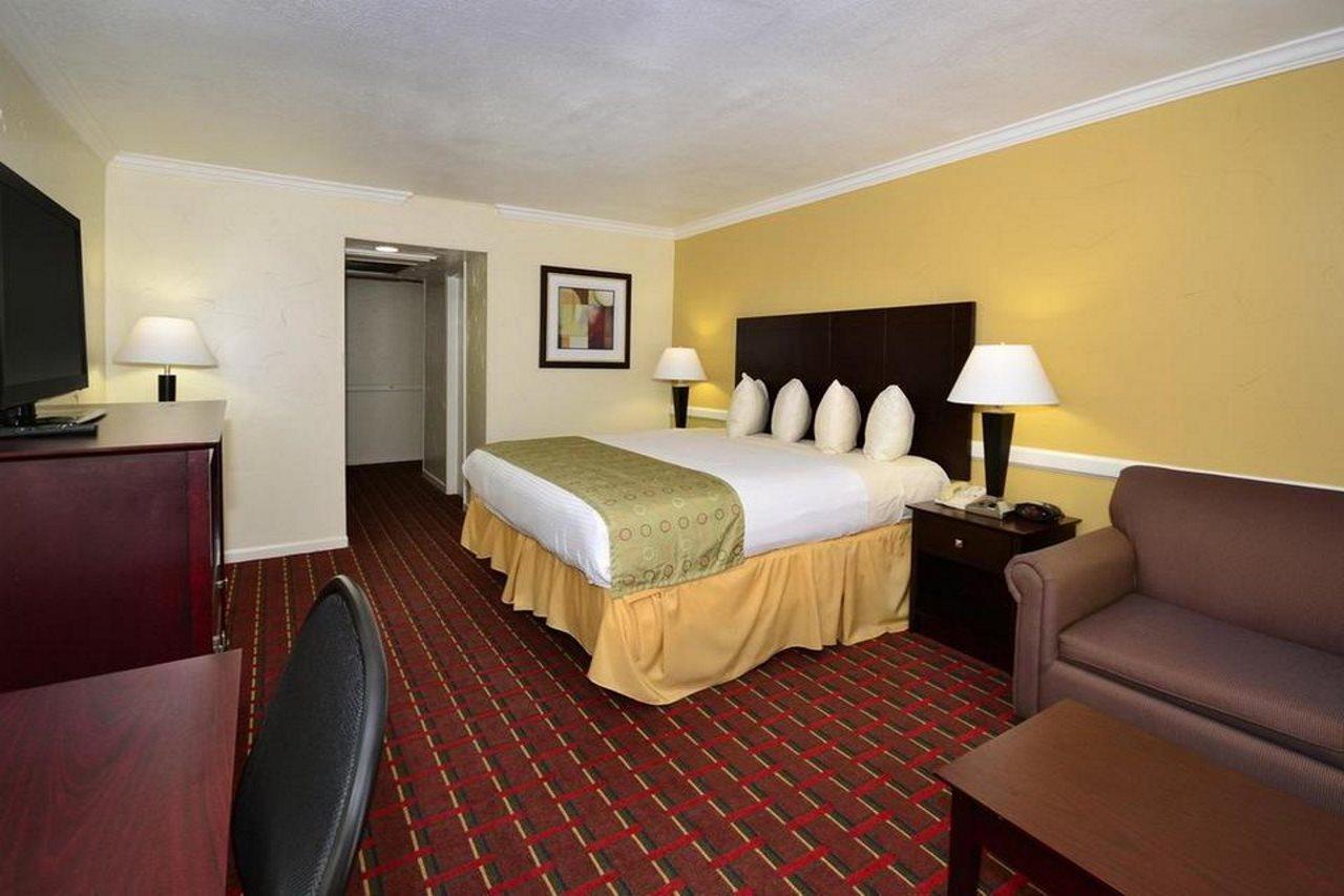 Motel 6 Dallas Tx Downtown Exterior foto